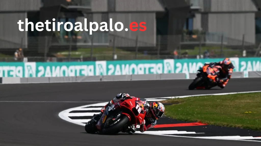 Enea Bastianini Conquista la Carrera Sprint en Silverstone Tras una Jornada Agitada